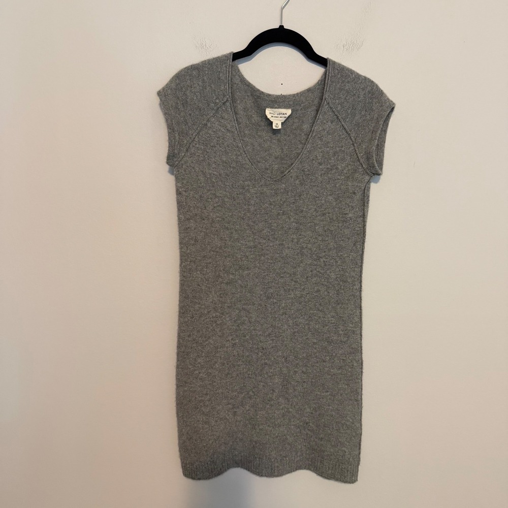 Nili Lotan sweater dress cashmere v neck gray S short sleeve quiet luxury
